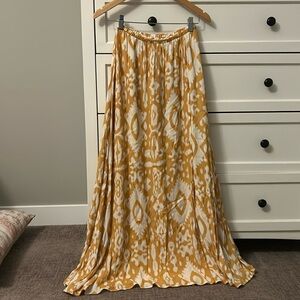 BB Dakota Long maxi skirt with slit (size XS)